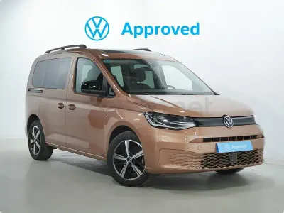 Usado VW Caddy 122 CV (89 kW) 2022 Naranja Monovolumen
