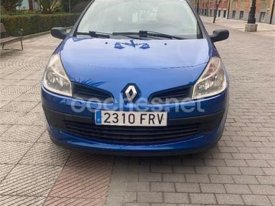 Azul Usado 2007 Renault Clio II Dynamique Berlina | 3700 € (Precio justo)
