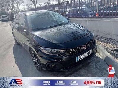 Usado Fiat Tipo Business 120 CV (88 kW) 2017 Negro Familiar
