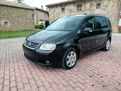 Usado VW Touran Advance 140 CV (102 kW) 2005 Negro Monovolumen
