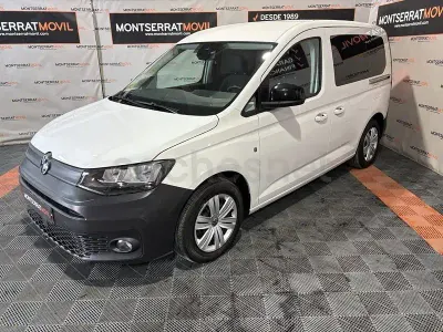 Usado VW Caddy 122 CV (89 kW) 2021 Blanco Monovolumen