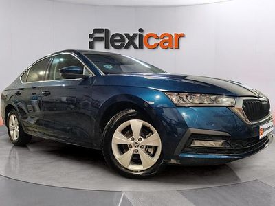 Usado Skoda Octavia Ambition 116 CV (85 kW) 2022 Azul Familiar