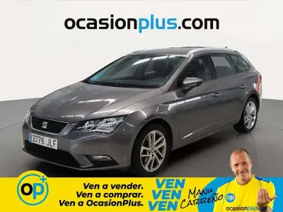 Usado Seat Leon ST Style 125 CV (91 kW) 2016 Gris Familiar