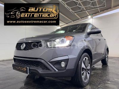 Gris / plata Usado 2014 Ssangyong (KGM) Korando Limited SUV | 6999 € (Precio justo)