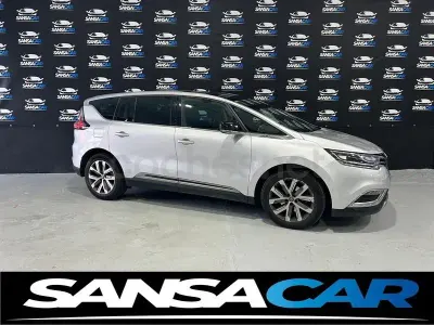Usado Renault Espace Zen 160 CV (117 kW) 2016 Gris / plata Monovolumen