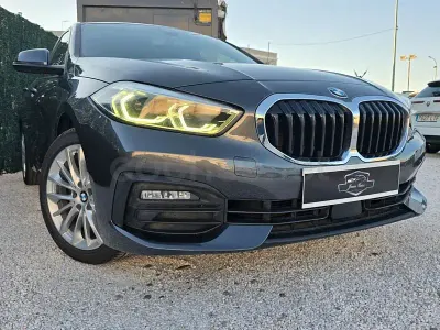 Usado BMW 118 150 CV (110 kW) 2021 Gris / plata Utilitario