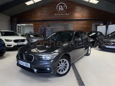 Usado BMW 118 150 CV (110 kW) 2015 Azul Utilitario
