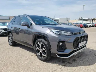 Begagnad Suzuki Across 306 HK (225 kW) 2023 Grå SUV