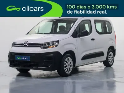Usado Citroën Berlingo Live 102 CV (75 kW) 2022 Blanco Monovolumen
