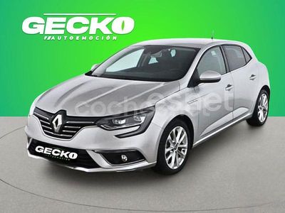 Usado Renault Mégane IV Zen 130 CV (95 kW) 2018 Gris / plata Berlina