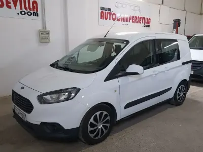 Usado Ford Transit Courier Trend 74 CV (54 kW) 2019 Blanco Van