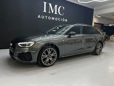 Usado Audi A4 Advanced Plus 163 CV (119 kW) 2019 Gris / plata Familiar