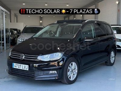 Usado VW Touran Advance 150 CV (110 kW) 2022 Negro Monovolumen