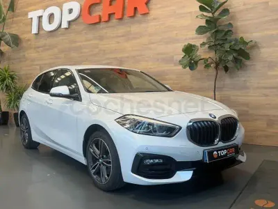 Usado BMW 116 Shadowline 116 CV (85 kW) 2021 Blanco Utilitario