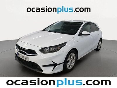 Usado Kia Ceed 120 CV (88 kW) 2021 Blanco Utilitario
