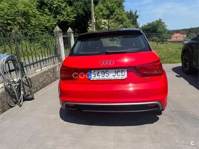 Usado Audi A1 Sportback Attraction 90 CV (66 kW) 2015 Rojo Utilitario