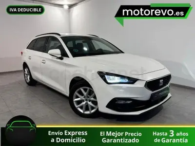 Usado Seat Leon Style 115 CV (84 kW) 2021 Blanco Familiar