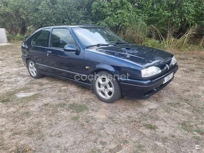 Azul Usado 1995 Renault R9 R.S. Berlina | 4200 €