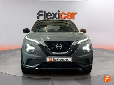 Usado Nissan Juke Acenta 114 HP (83 kW) 2024 Cinzento SUV