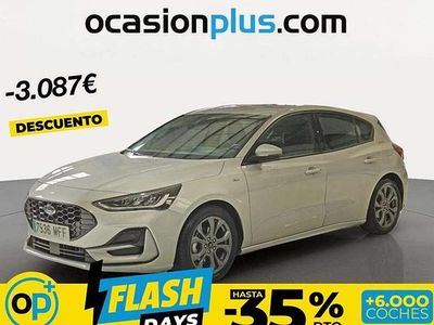 Usado Ford Focus ST-Line 125 CV (91 kW) 2023 Plateado Utilitario