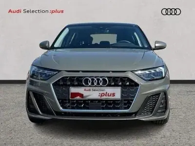 Usado Audi A1 Sportback 110 CV (80 kW) 2022 Gris / plata Utilitario