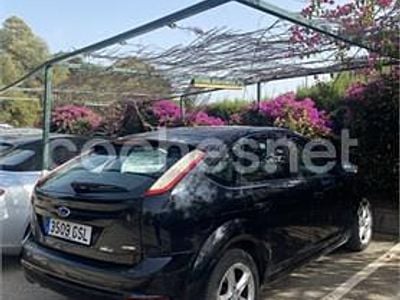 Begagnad Ford Focus Trend 109 HK (80 kW) 2009 Svart Sedan