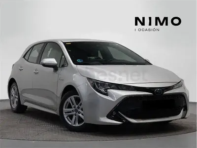 Usado Toyota Corolla Active 122 CV (89 kW) 2021 Gris / plata Berlina