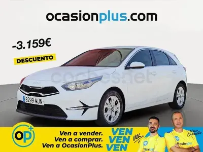 Usado Kia Ceed 136 CV (100 kW) 2023 Blanco Utilitario