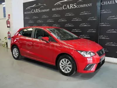 Usado Seat Ibiza Style 90 CV (66 kW) 2019 Rojo Utilitario