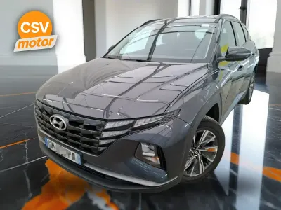 Usado Hyundai Tucson 230 CV (169 kW) 2023 Gris / plata SUV
