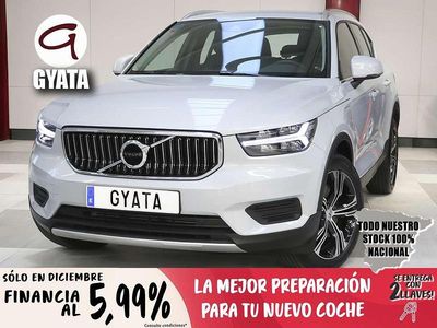 Plateado Usado 2021 Volvo XC40 Inscription SUV | 25.990 € (Precio justo)