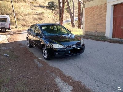Negro Usado 2006 Ford Focus Trend Berlina | 3200 € (Precio justo)