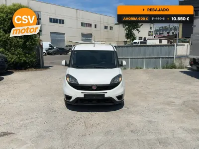 Usado Fiat Doblò 102 CV (75 kW) 2022 Blanco Monovolumen