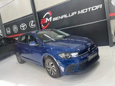 Usado VW Polo Life 95 CV (69 kW) 2022 Azul Utilitario