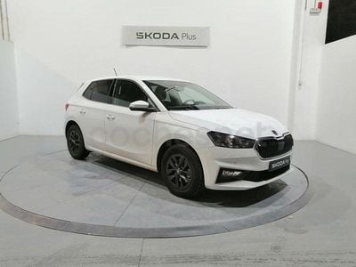 Usado Skoda Fabia Selection 115 CV (84 kW) 2025 Blanco Utilitario