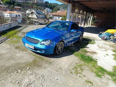 Usado Mercedes SLK200 163 CV (119 kW) 2001 Azul Descapotable