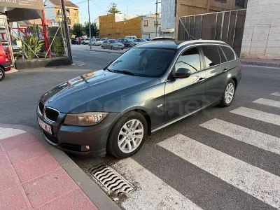 Usado BMW 320 184 CV (135 kW) 2011 Gris / plata Familiar