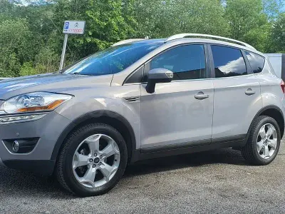 Usado Ford Kuga Titanium S 140 CV (102 kW) 2011 Gris / plata SUV
