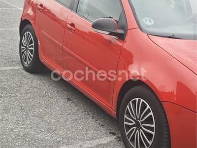 Usado VW Golf IV Sportline 105 CV (77 kW) 2004 Rojo Berlina