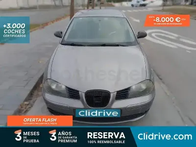 Usado Seat Ibiza Reference 70 CV (51 kW) 2004 Gris / plata Utilitario