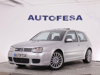 Usado VW Golf IV R 240 CV (176 kW) 2002 Plata Utilitario