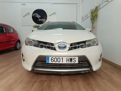 Toyota Auris Hybrid