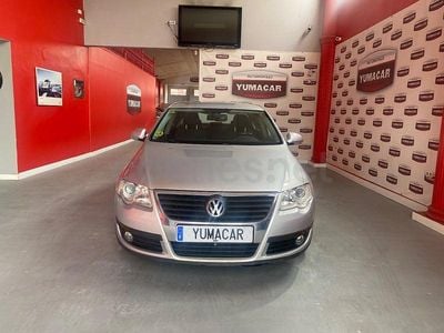 Usado VW Passat Advance 110 CV (80 kW) 2009 Gris / plata Berlina
