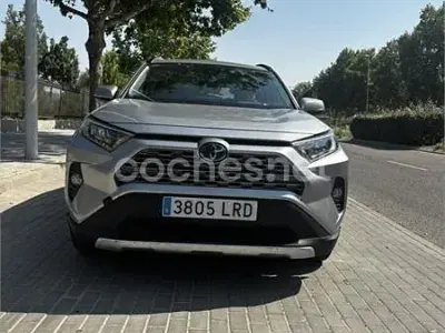 Usado Toyota RAV4 Hybrid Advance 218 CV (160 kW) 2021 Gris / plata SUV