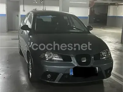 Usado Seat Ibiza Reference 70 CV (51 kW) 2006 Azul Utilitario
