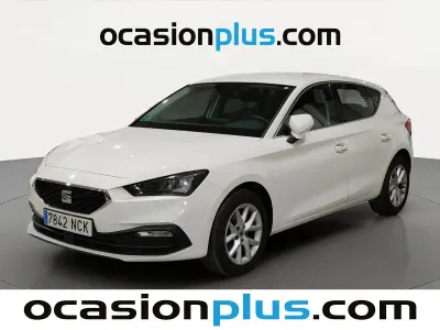 Usado Seat Leon Style 116 CV (85 kW) 2025 Blanco SUV