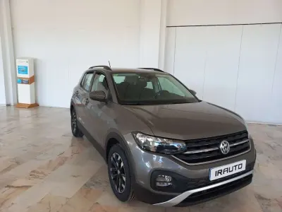 Usado VW T-Cross Edition 95 CV (69 kW) 2020 Gris SUV