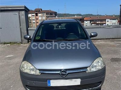 Usado Opel Corsa 75 CV (55 kW) 2004 Gris / plata Utilitario