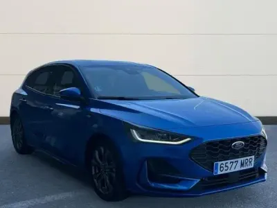 Usado Ford Focus ST-Line 156 CV (114 kW) 2024 Azul Berlina