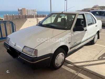 Usado Renault R9 60 CV (44 kW) 1990 Blanco Berlina